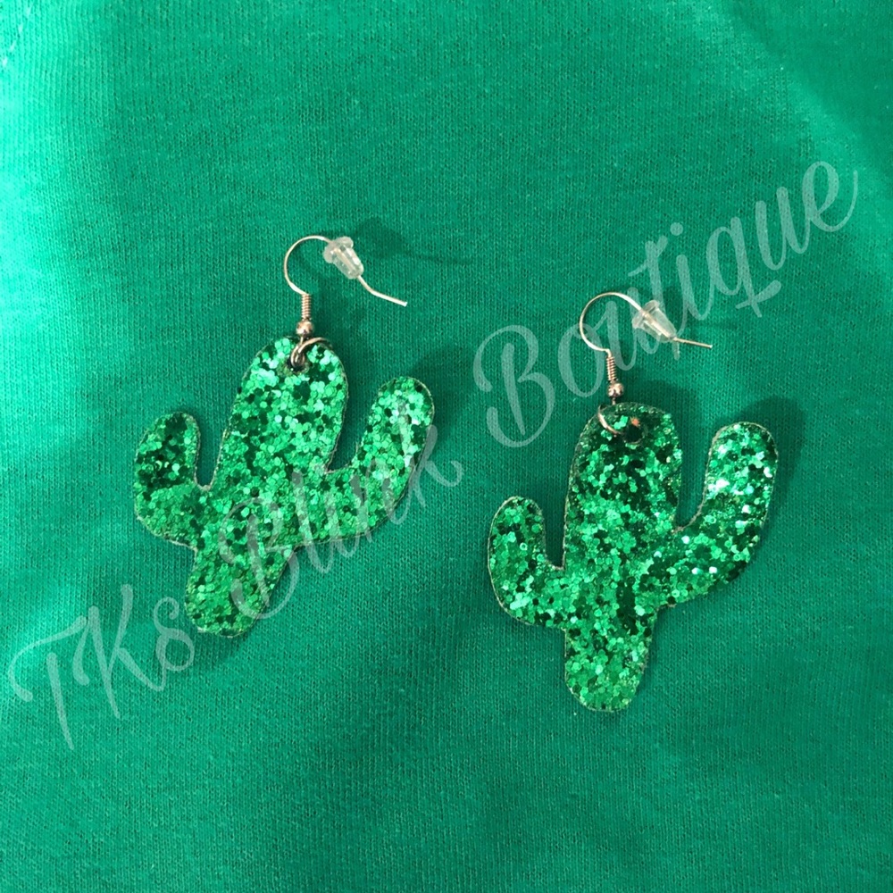 Glamours earrings